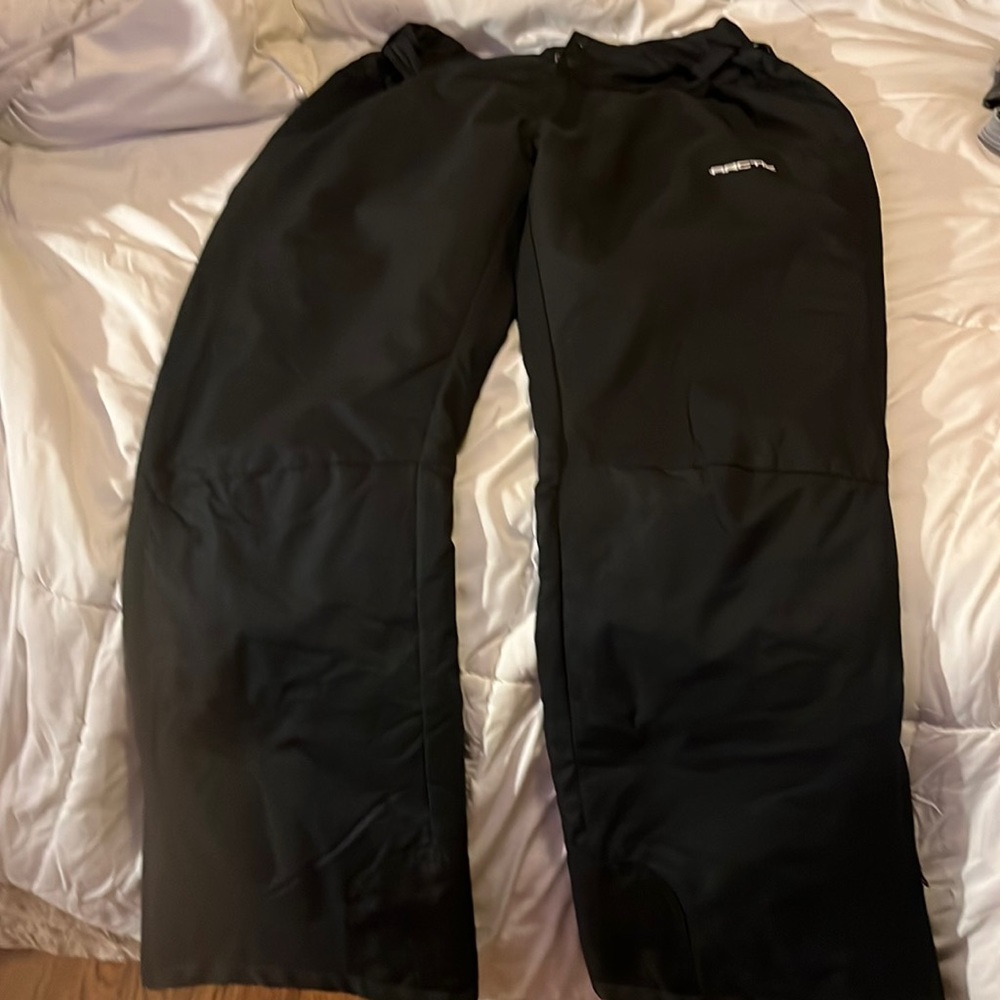 Women’s new without tags black ARCTIX snow boarding pants size extra large, tall